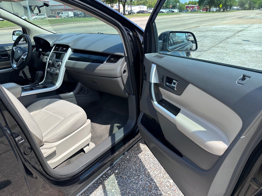 2014 Ford Edge Image 10