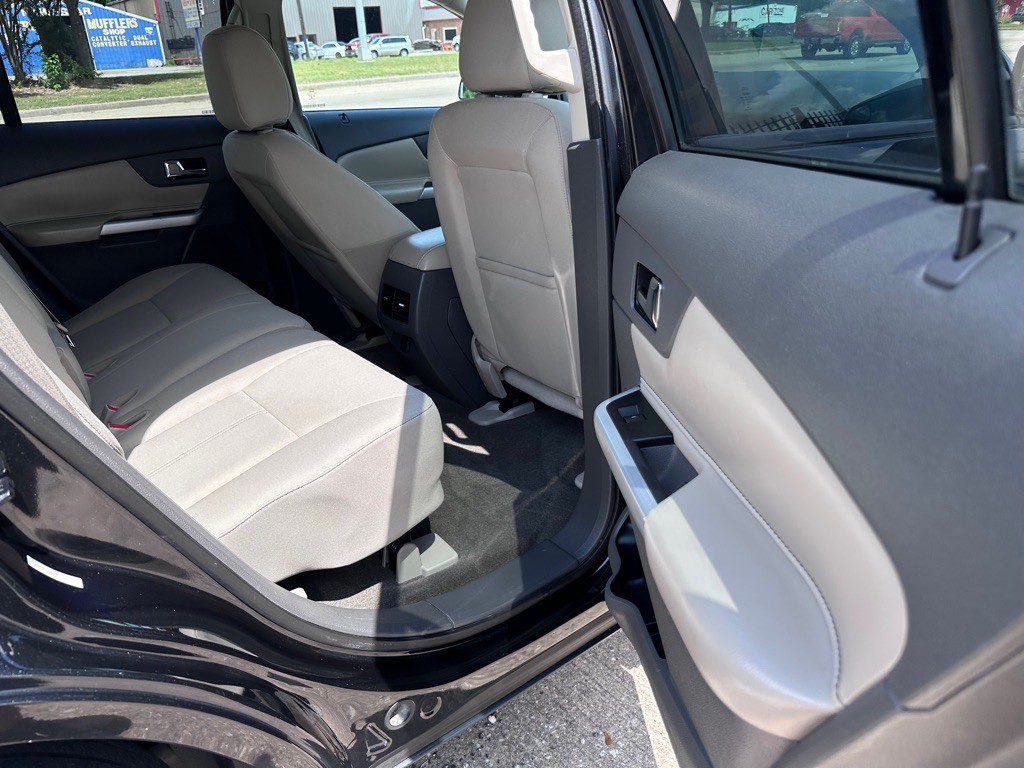 2014 Ford Edge Image 15