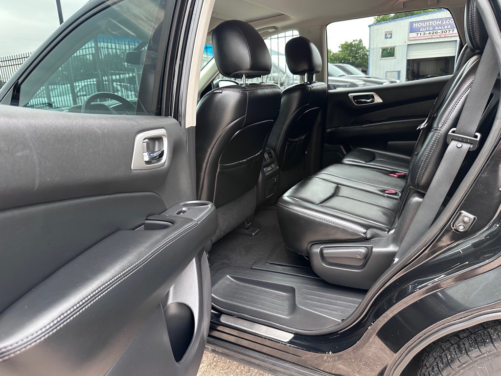 2015 Nissan Pathfinder Image 15