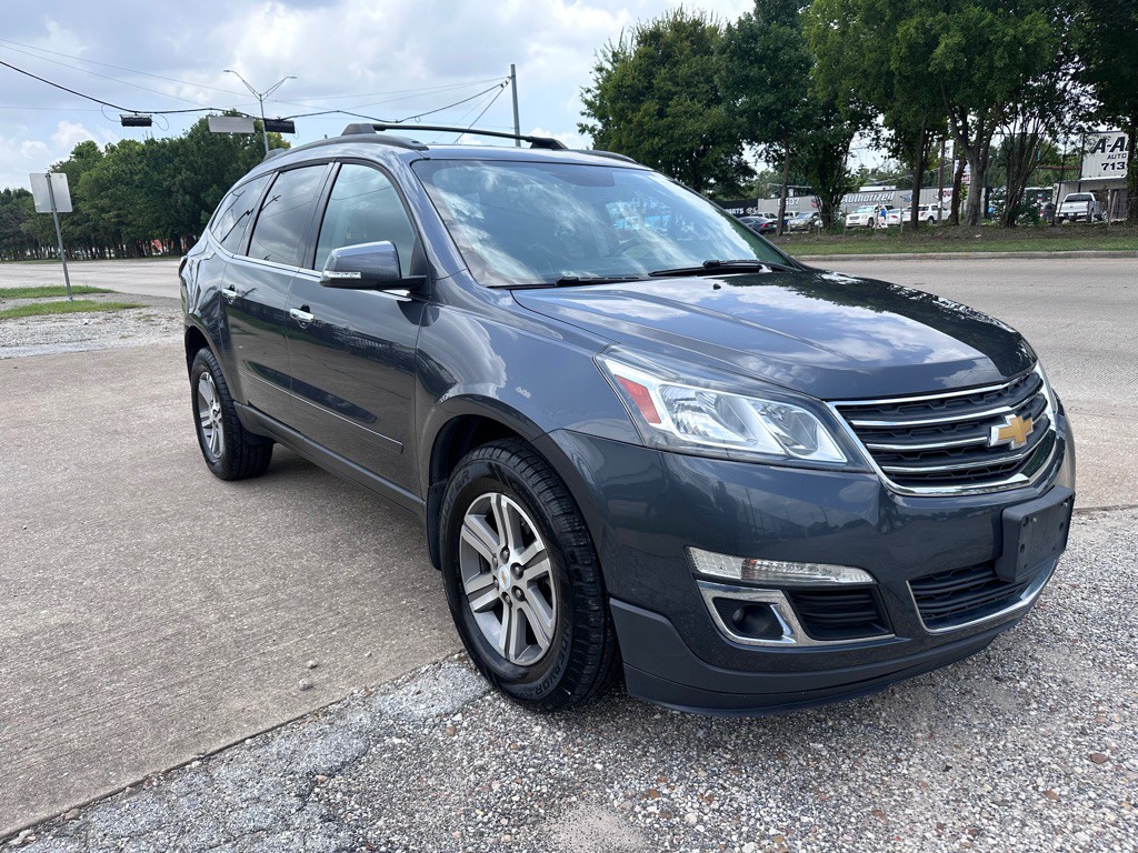 2014 Chevrolet Traverse Image 2