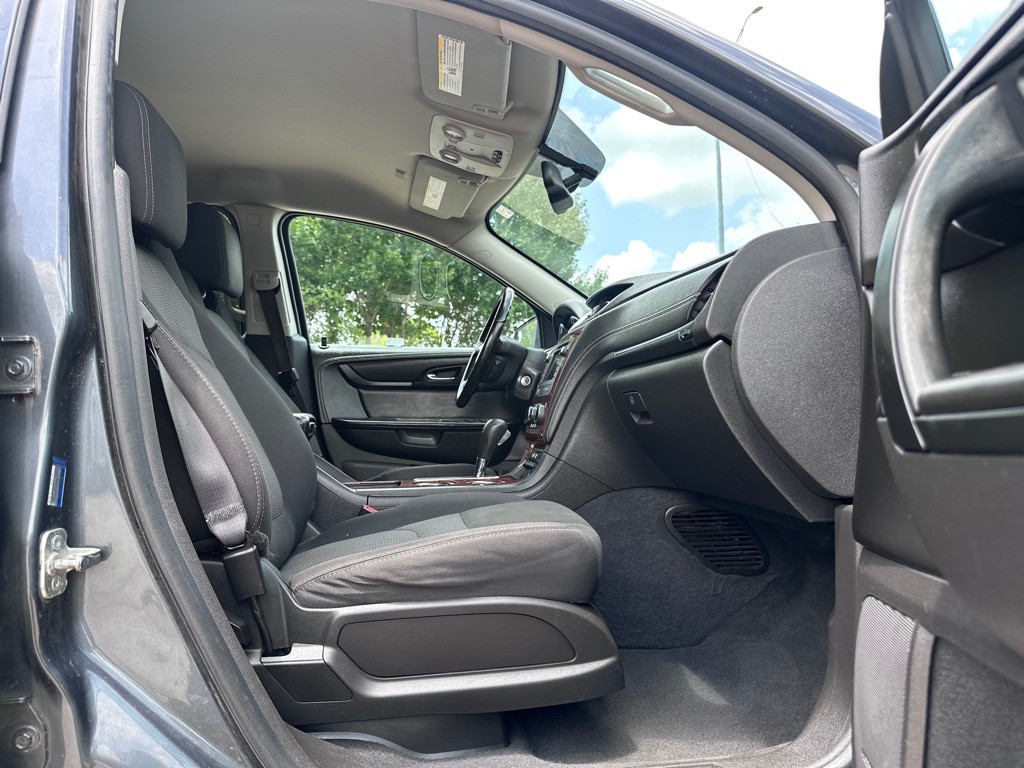 2014 Chevrolet Traverse Image 11