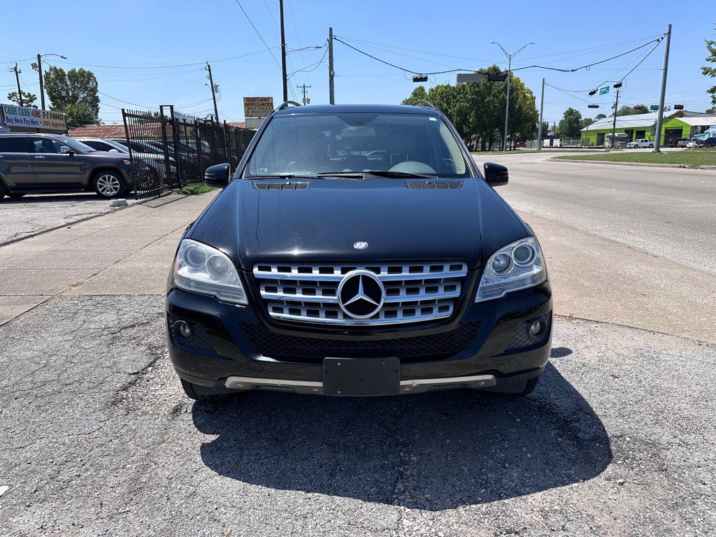 2011 Mercedes-Benz M-Class Image 5