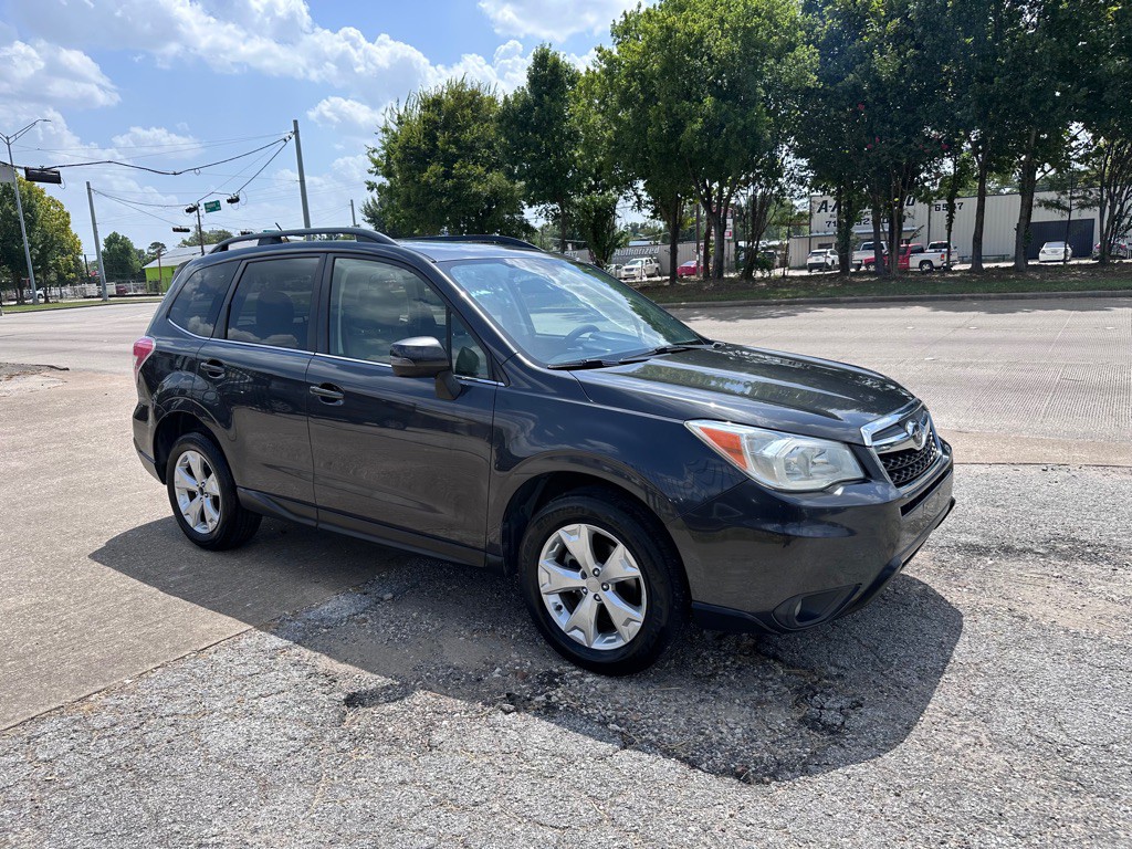 2014 Subaru Forester Image 2