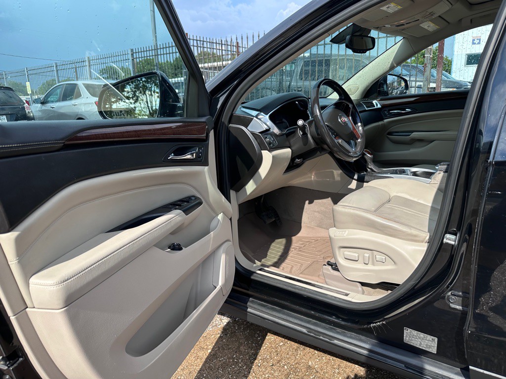 2013 Cadillac SRX Image 9