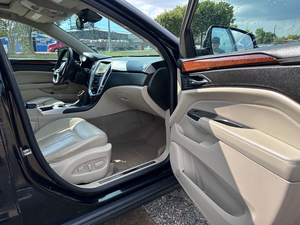 2013 Cadillac SRX Image 29