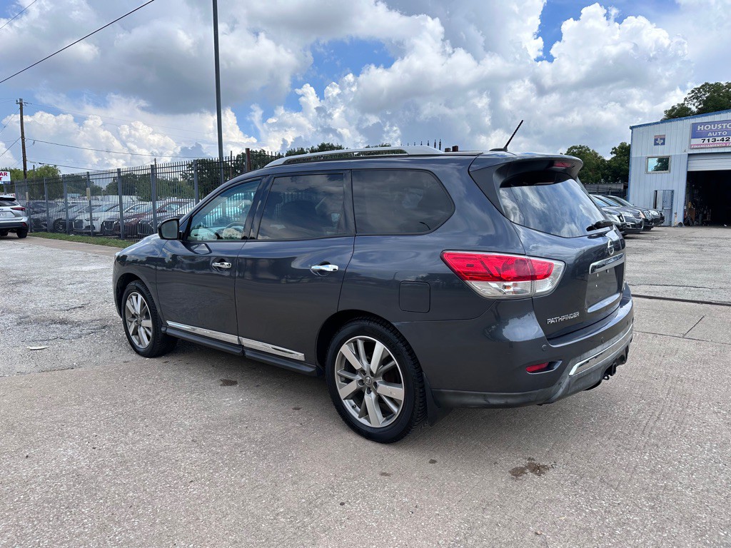 2013 Nissan Pathfinder Image 4