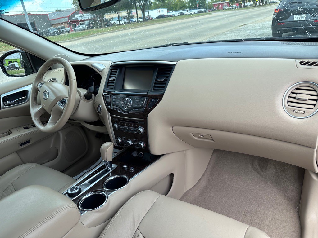 2013 Nissan Pathfinder Image 12