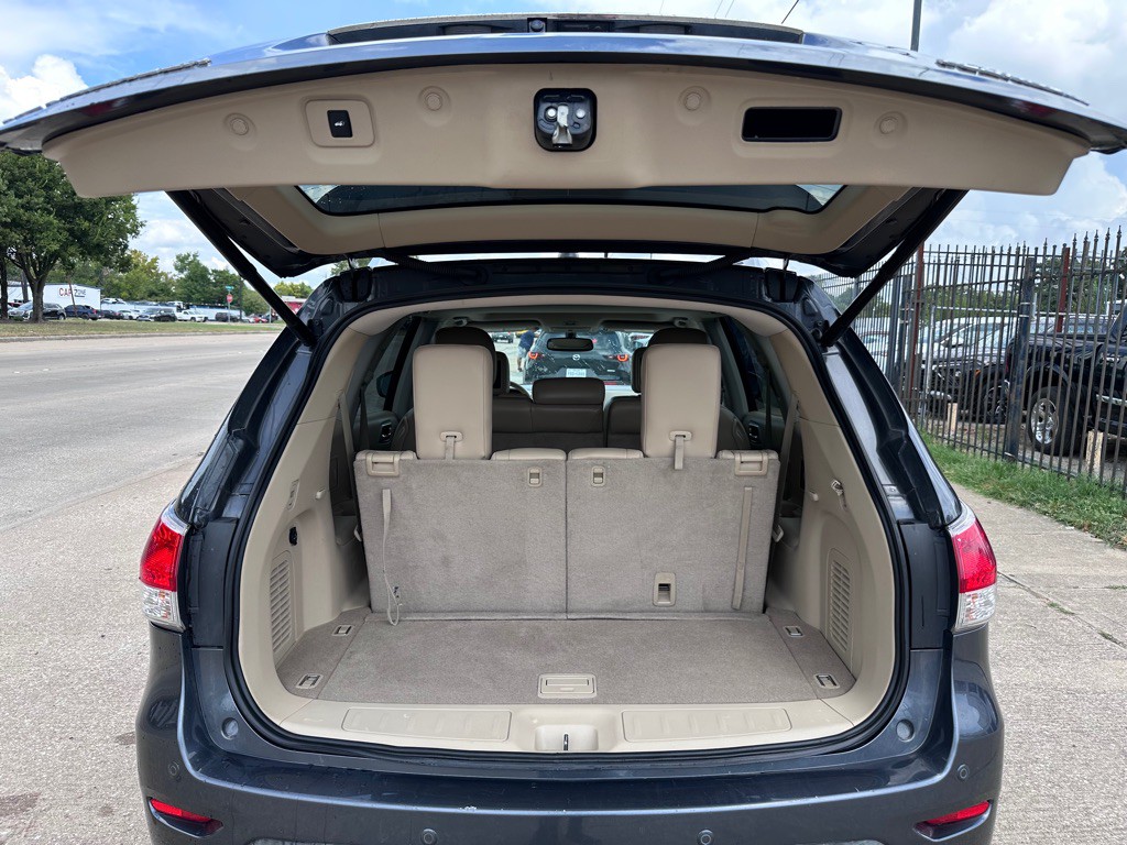 2013 Nissan Pathfinder Image 18