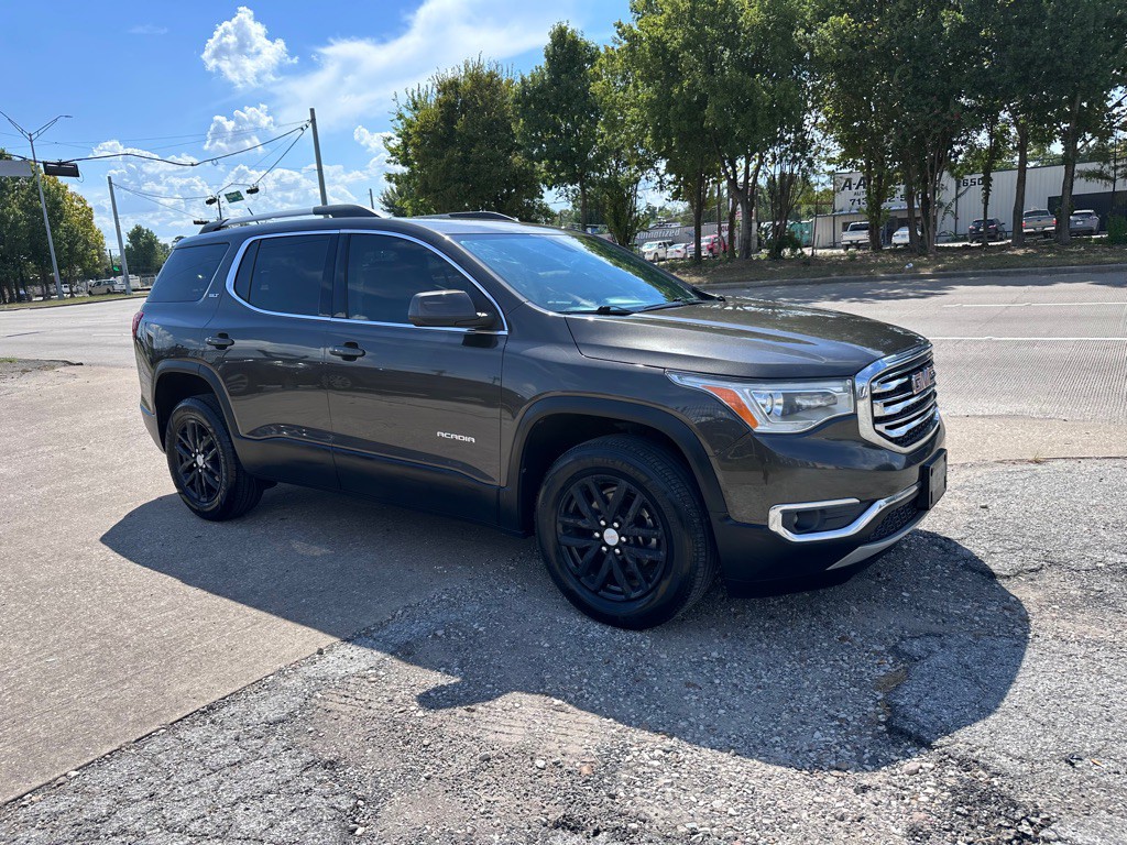 2019 GMC Acadia Image 2