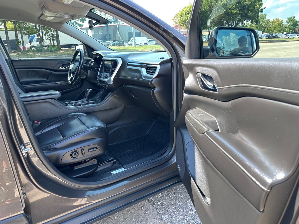 2019 GMC Acadia Image 11