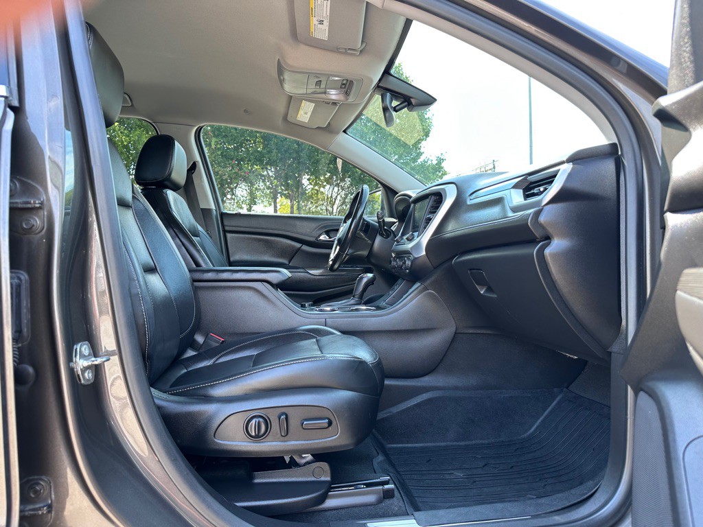 2019 GMC Acadia Image 12