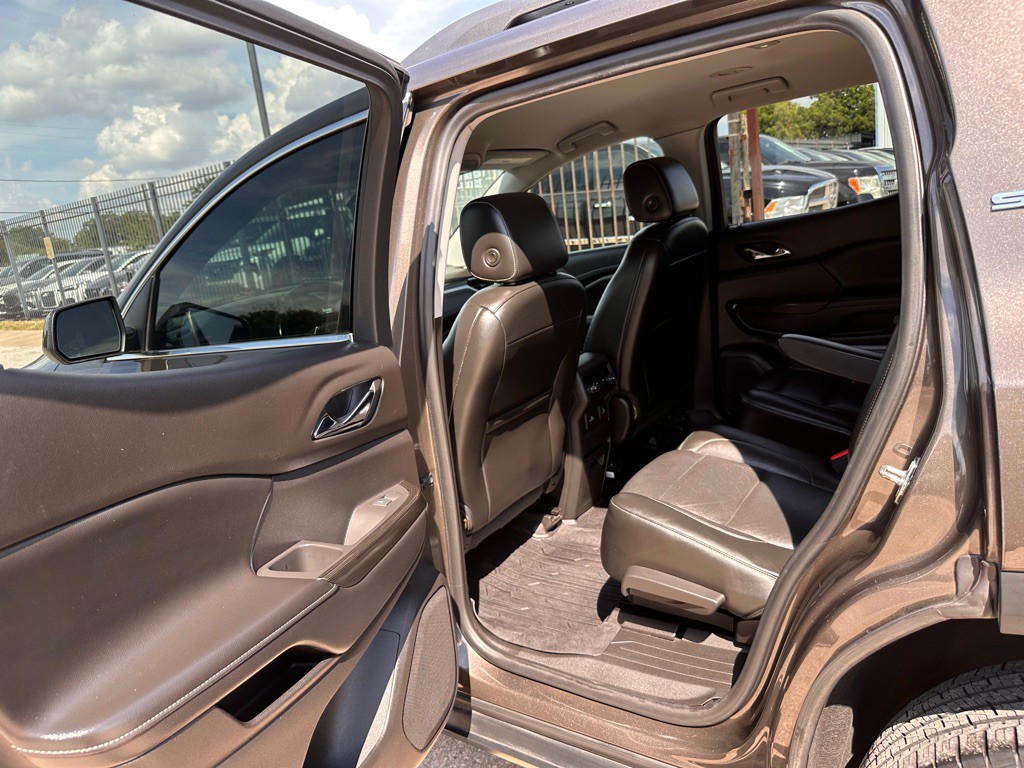 2019 GMC Acadia Image 13