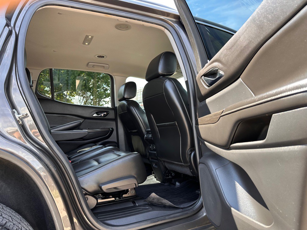 2019 GMC Acadia Image 16