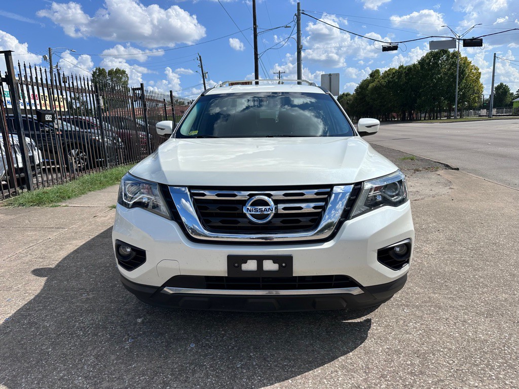 2018 Nissan Pathfinder Image 5