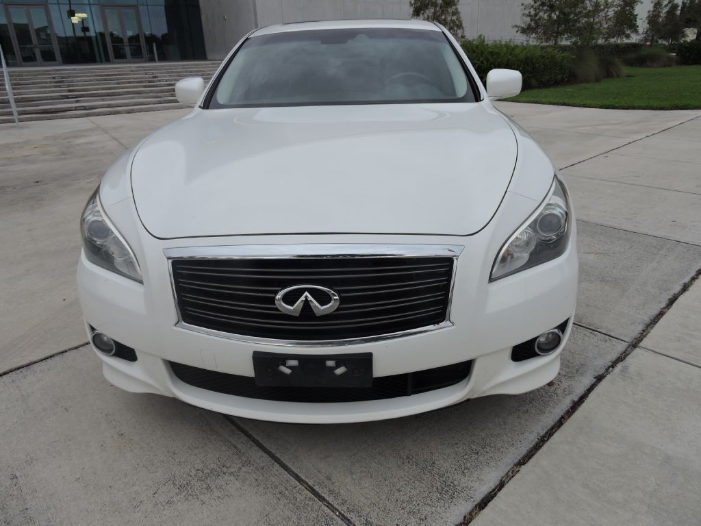 2012 INFINITI M37 Image 5