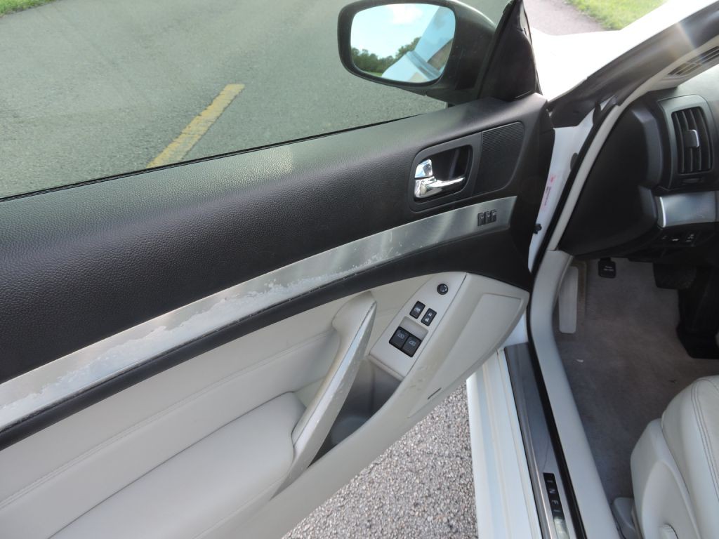 2014 INFINITI Q60 Image 12