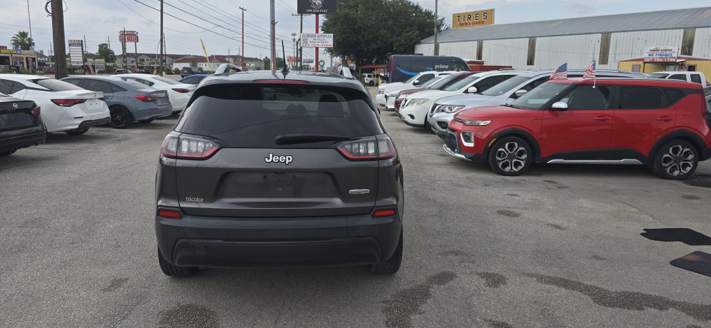 2019 Jeep Cherokee Image 8