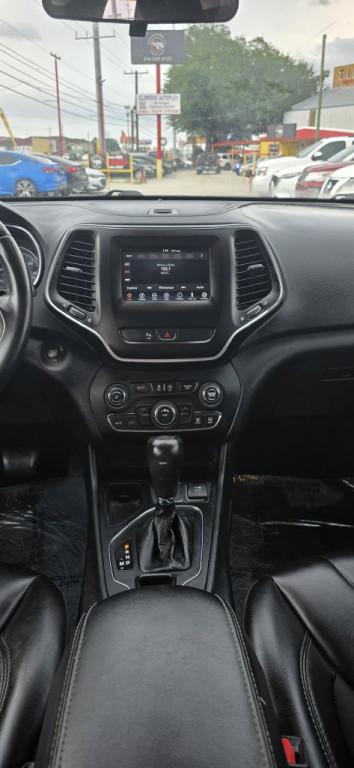 2019 Jeep Cherokee Image 15
