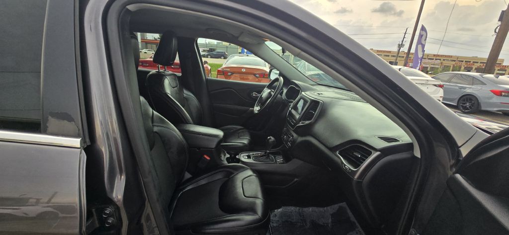 2019 Jeep Cherokee Image 17
