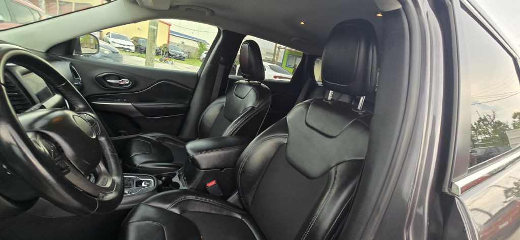 2019 Jeep Cherokee Image 21