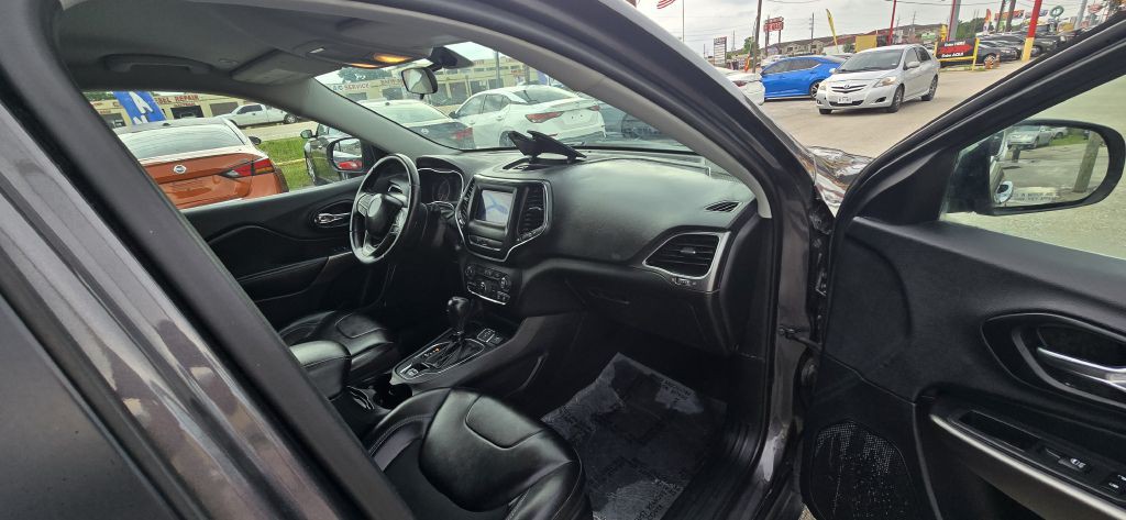 2019 Jeep Cherokee Image 22