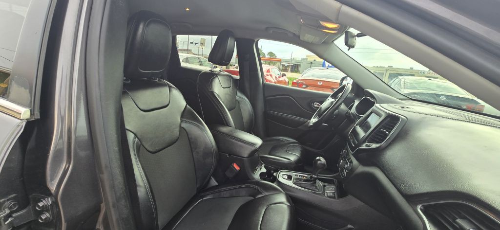 2019 Jeep Cherokee Image 23