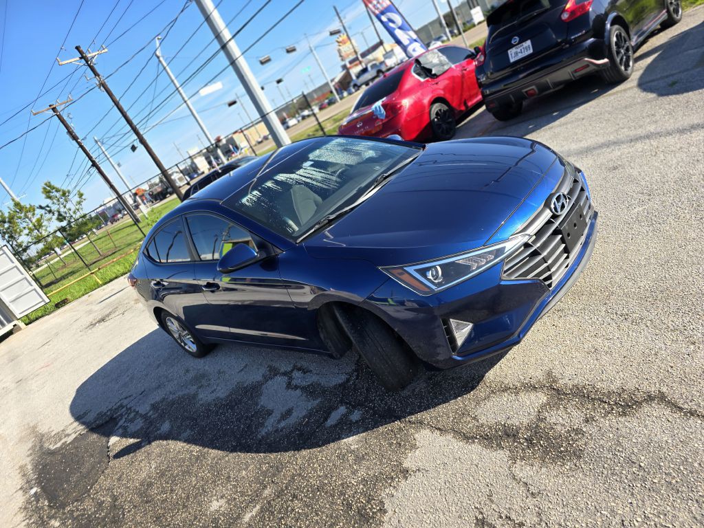 2020 Hyundai Elantra Image 3