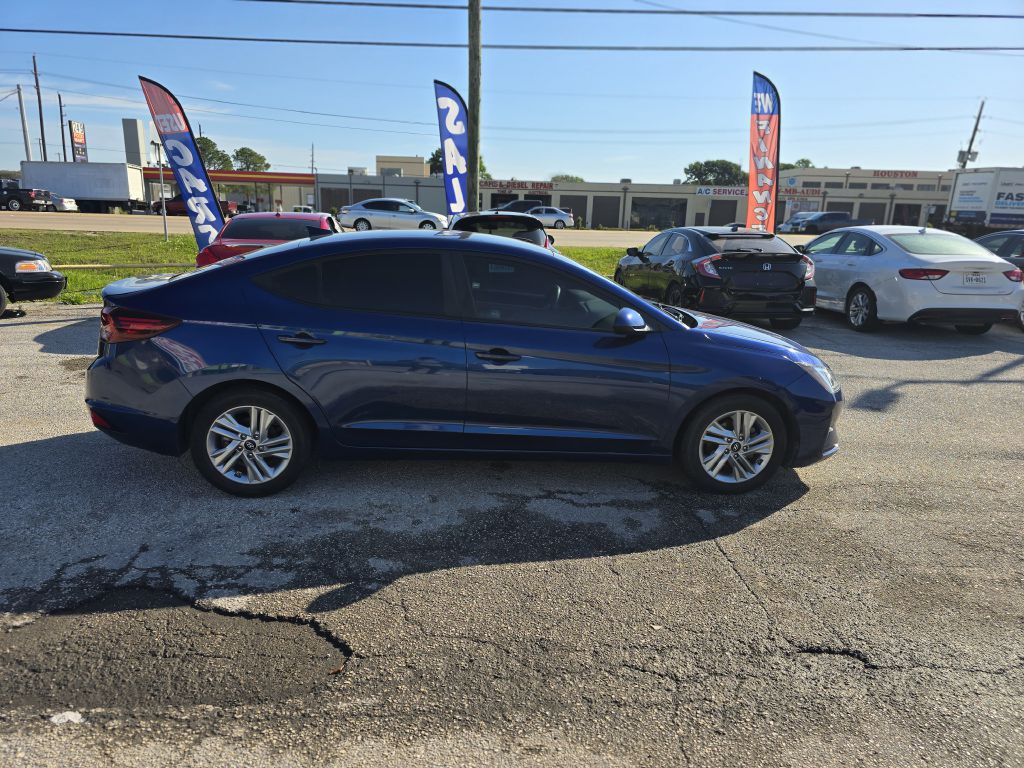 2020 Hyundai Elantra Image 10