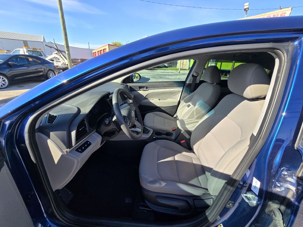 2020 Hyundai Elantra Image 16