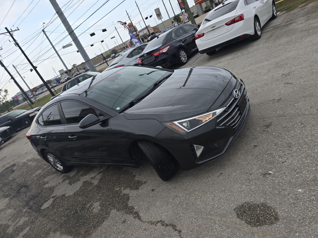 2020 Hyundai Elantra Image 3