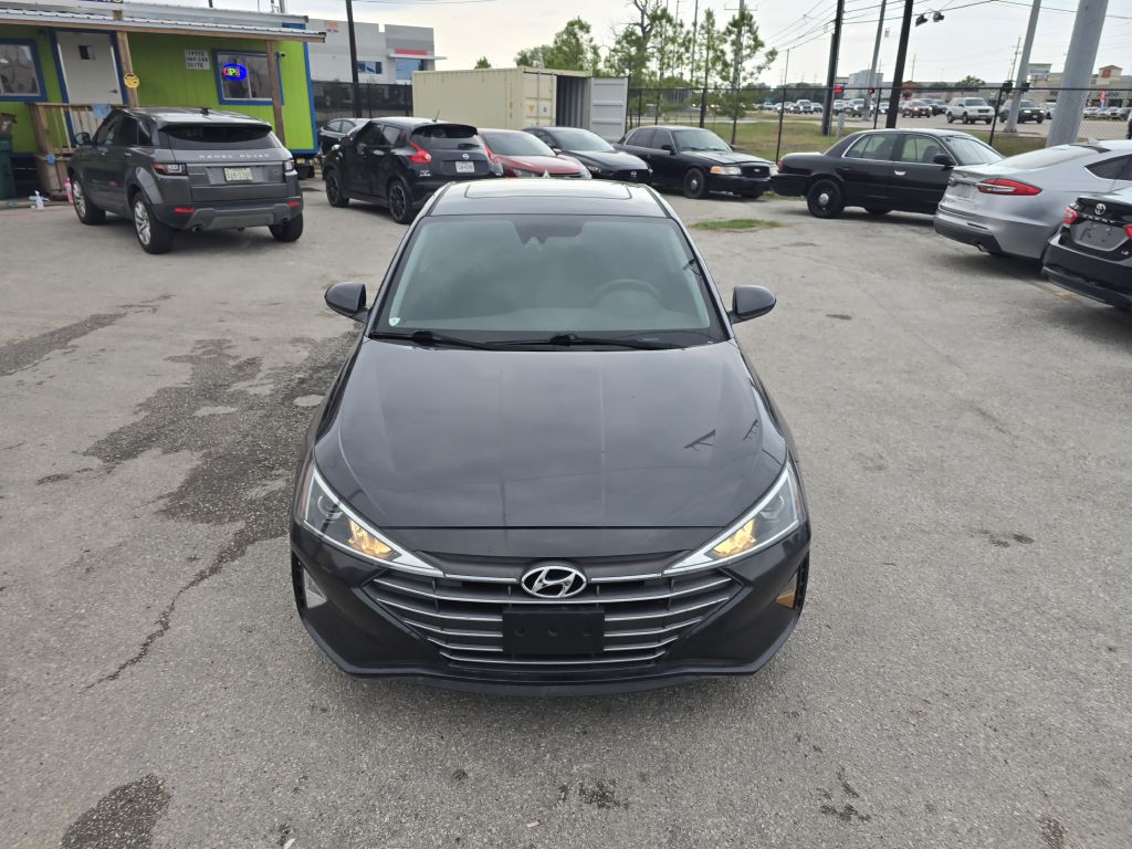 2020 Hyundai Elantra Image 4