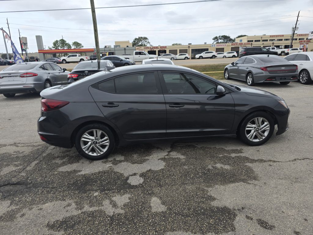 2020 Hyundai Elantra Image 10