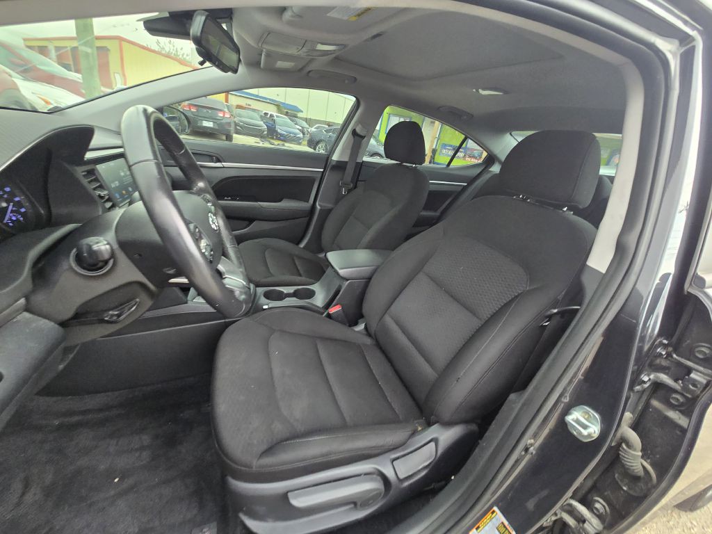 2020 Hyundai Elantra Image 20