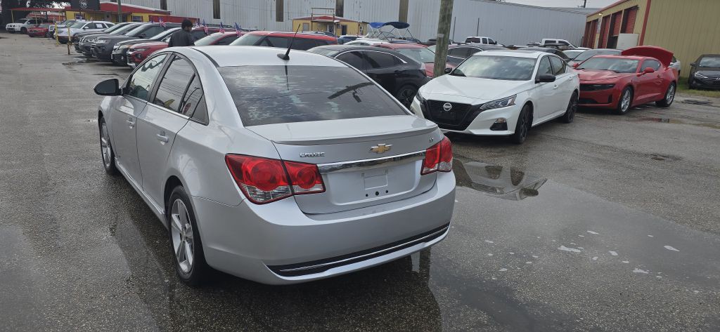 2014 Chevrolet Cruze Image 7