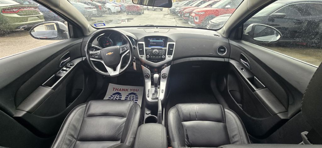 2014 Chevrolet Cruze Image 12