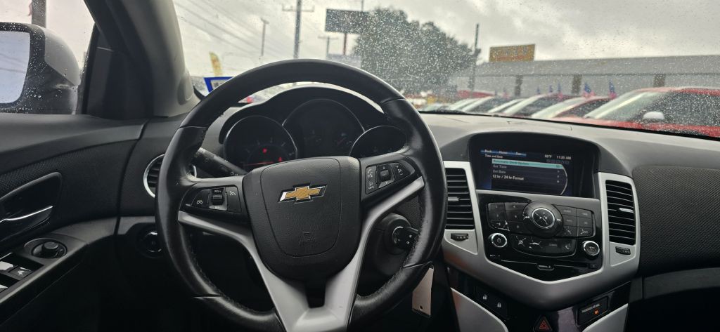 2014 Chevrolet Cruze Image 14