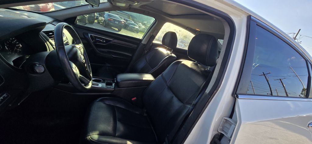 2017 Nissan Altima Image 20