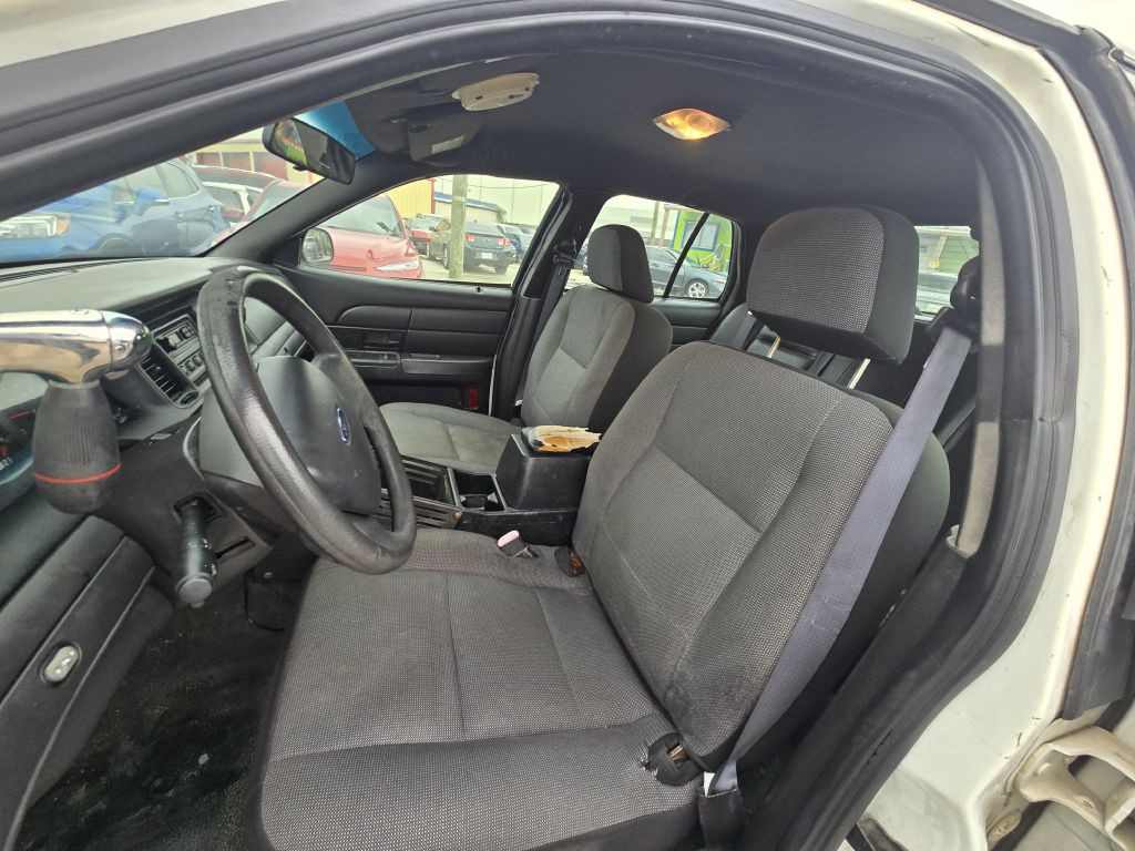 2009 Ford Crown Victoria Image 19