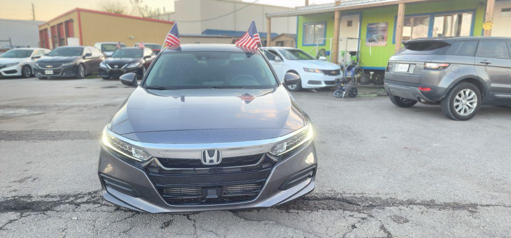 2019 Honda Accord Image 2