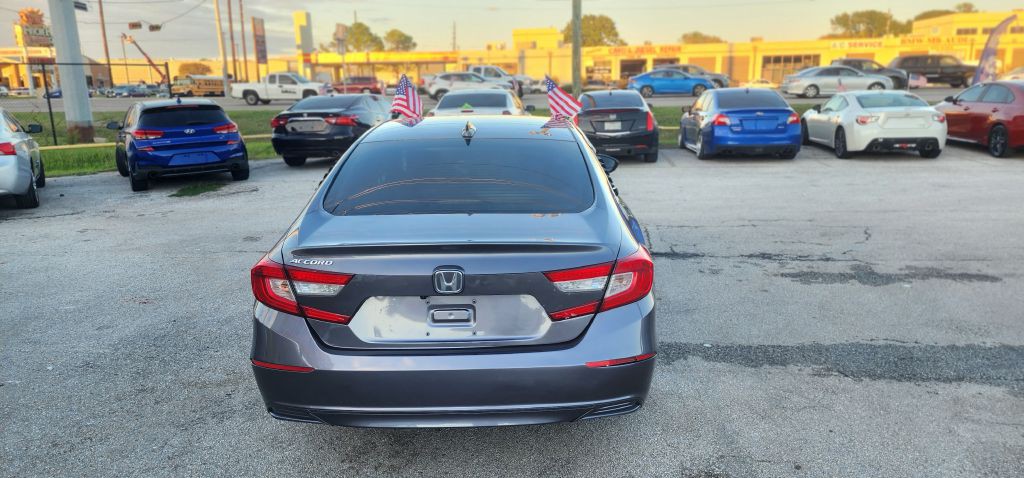 2019 Honda Accord Image 8