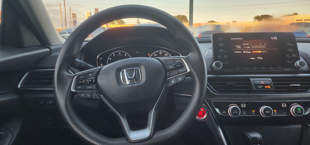 2019 Honda Accord Image 15