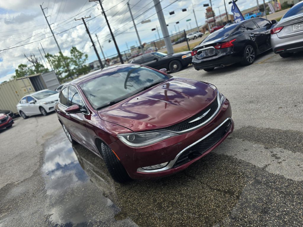 2016 Chrysler 200 Image 3