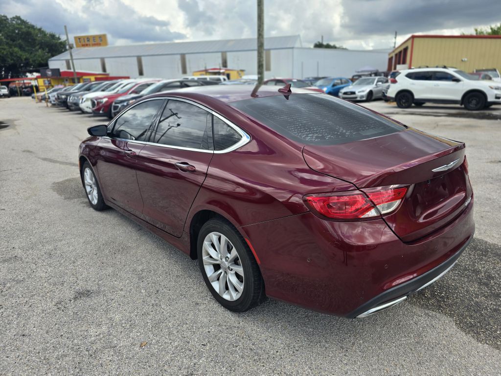 2016 Chrysler 200 Image 7