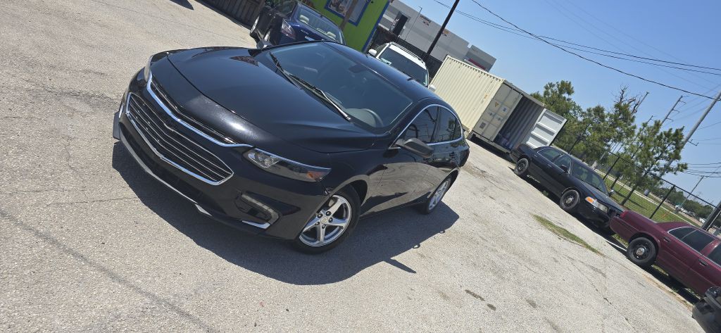 2018 Chevrolet Malibu Image 3
