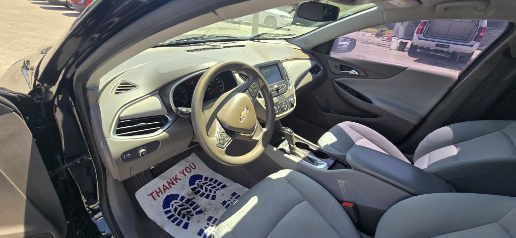 2018 Chevrolet Malibu Image 21