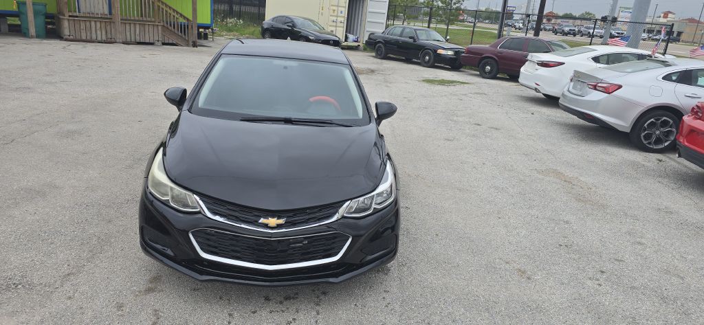 2018 Chevrolet Cruze Image 4