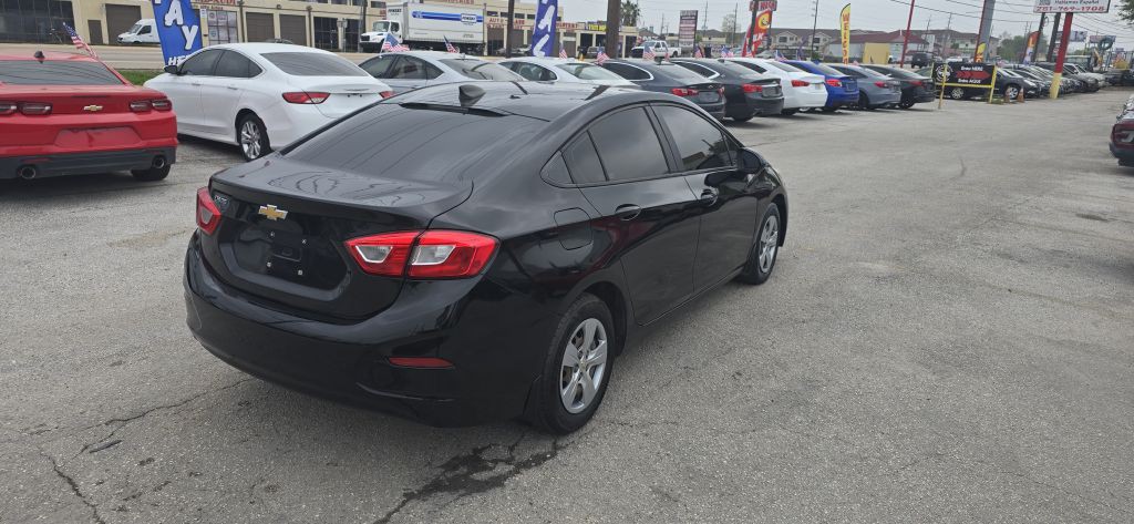2018 Chevrolet Cruze Image 9