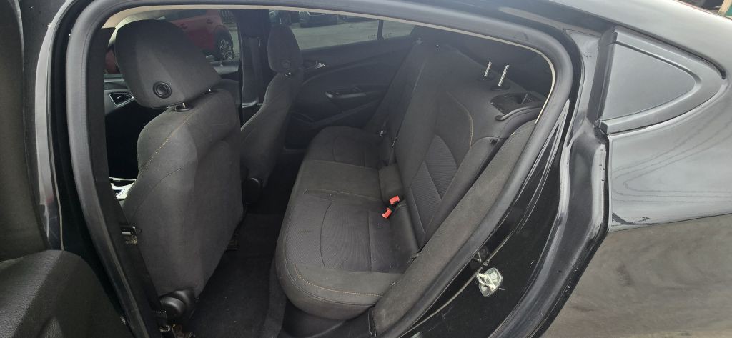 2018 Chevrolet Cruze Image 17