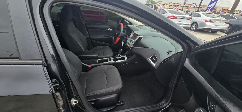 2018 Chevrolet Cruze Image 18