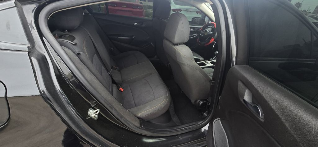 2018 Chevrolet Cruze Image 19